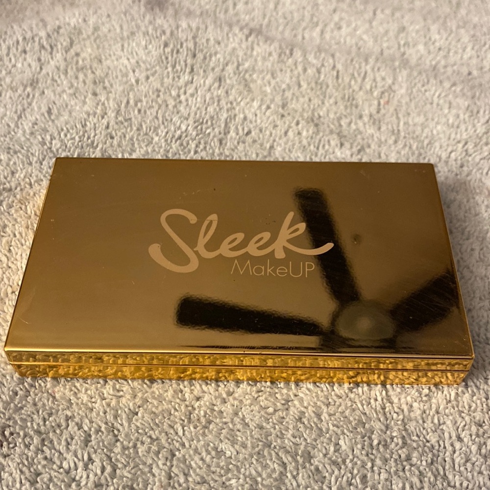 Sleek makeup palette